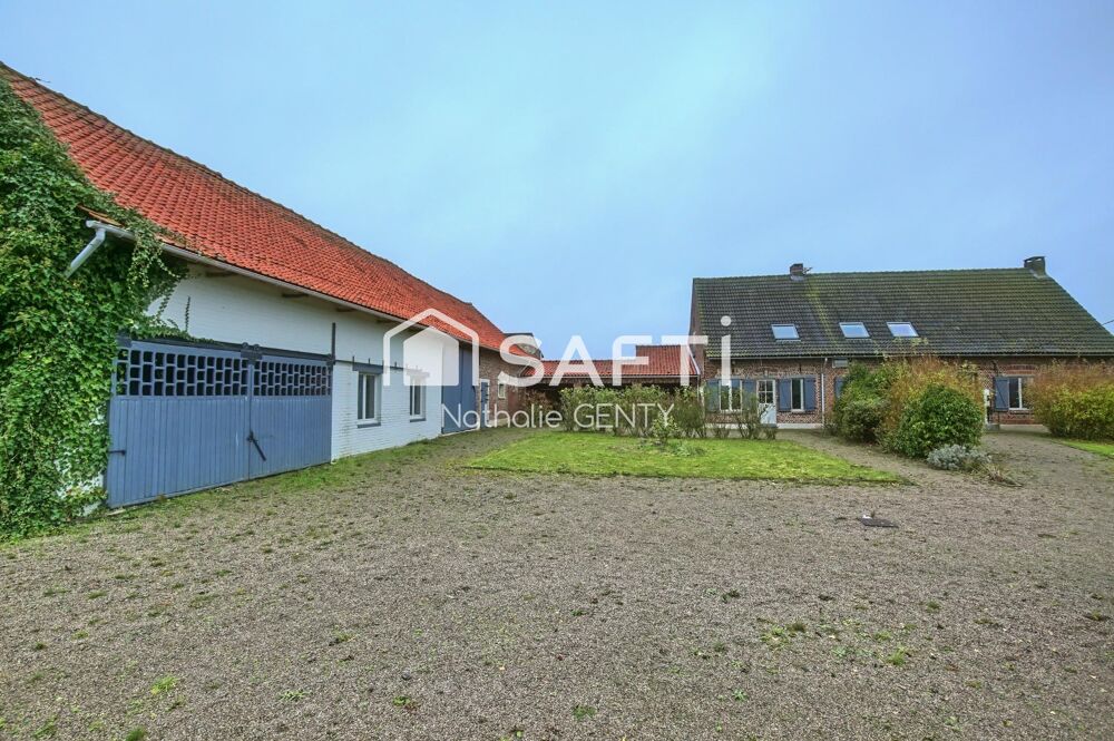 ANCIEN CORPS DE FERME AVEC CHAMBRES D'HÔTES ET DÉPENDANCES SUR UNE PARCELLE DE 8000 M2 À STEENVOORDE