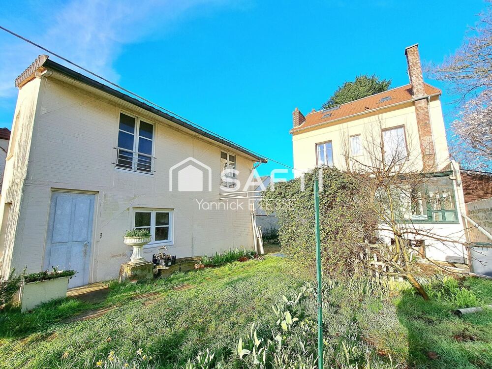 Demeure de caractère 165 m2, 5 chambres, 557 m² de terrain, gare ligne H à 7 mns à pied.