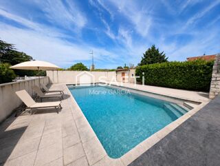  Maison à vendre 15 + pièces 837 m²