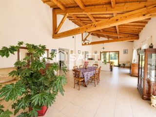  Maison à vendre 6 pièces 197 m²