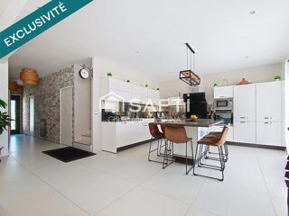  Maison  vendre 6 pices 185 m