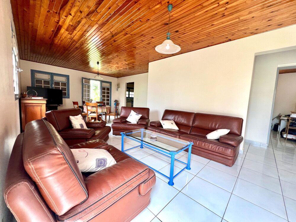 Vente Maison Grande maison avec potentiel locatif, garage Fort-de-france