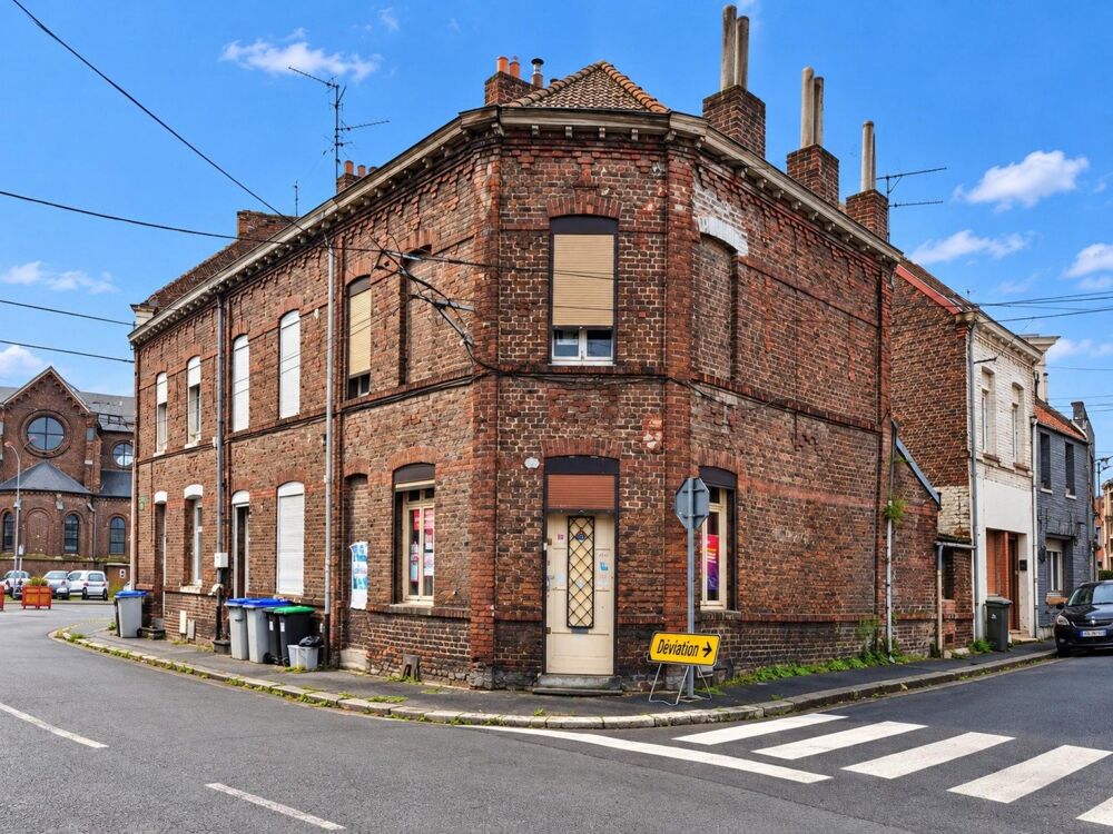 Vente Immeuble Un emplacement en centre-ville et un potentiel à exploiter : à vous d'imaginer la suite ! Denain
