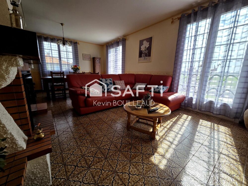 Vente Maison Maison plain-pied 177m², terrain 940m² avec sous-sol aménagé. Vouille