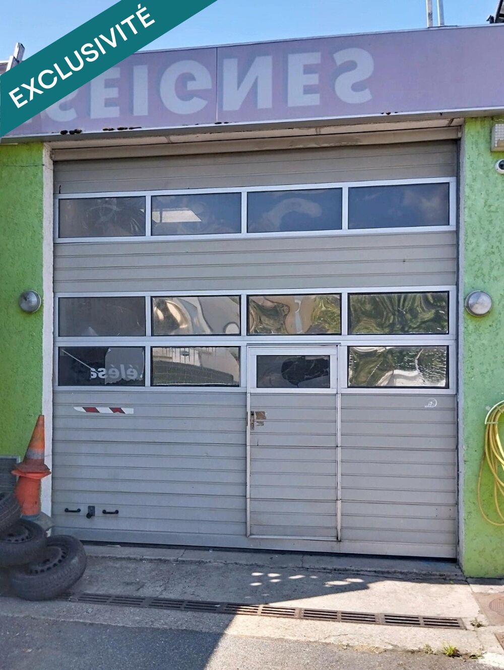 Maison de 7 pièces avec bâtiments commerciaux