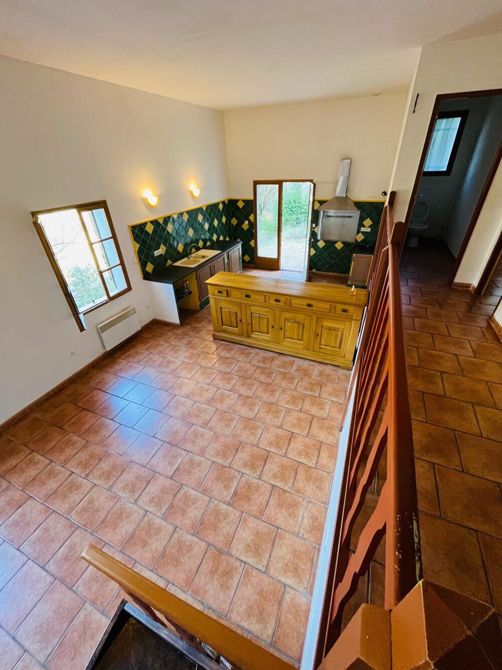 Maison de plain-pied bien construite.