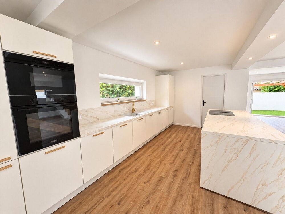 Vente Maison MAISON FAMILIALE 190 M2 ENTIÈREMENT RÉNOVÉE Velaux