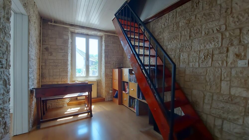 Vente Maison Coup de cœur assuré pour cette charmante maison de ville. Mantes-la-ville