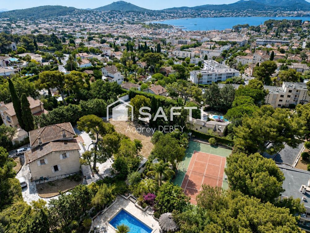 Vente Maison Sanary-sur-Mer – Propriété d'exception vue mer, à pied du port  Adresse ultra privilégiée ! Visite interactive immersive 360° di Sanary-sur-mer