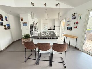  Maison � vendre 9 pi�ces 240 m�