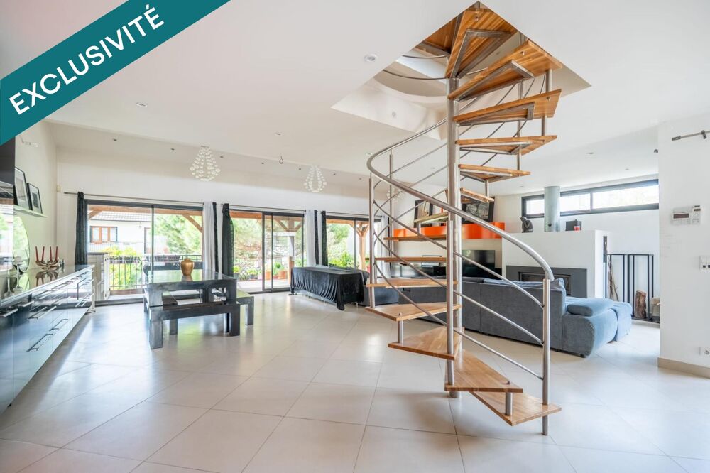 Maison de plain pied avec environ 300m2 de sous-sol (2m62m60 de hauteur sous plafond)0