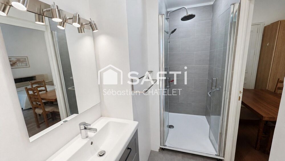 Vente Appartement Hypercentre – Studio de caractère dans immeuble haussmannien du XIXe siècle Aix-les-bains