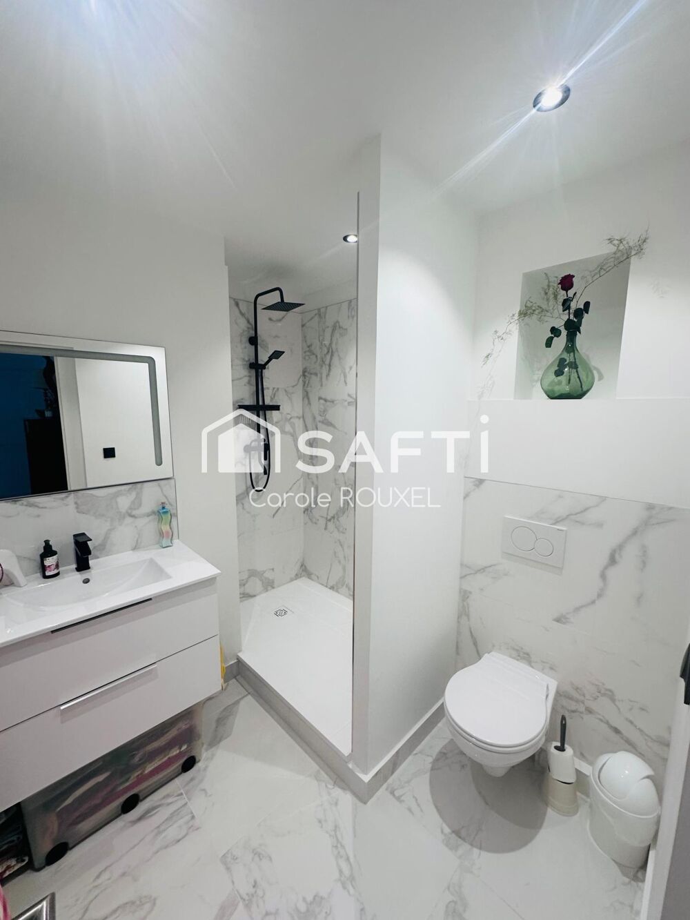 Vente Appartement SPACIEUX APPARTEMENT Refait a Neuf A pieds du PORT avec Annexes Vannes