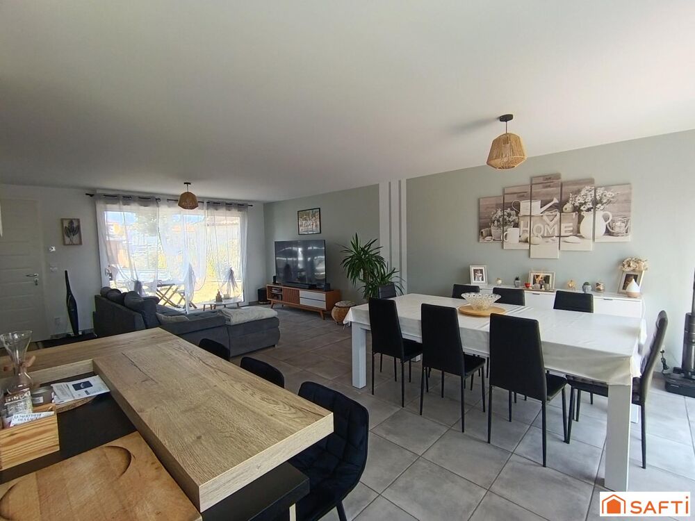 Maison contemporaine de 4 chambres avec piscine