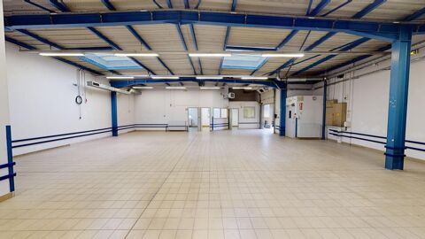 Local commercial  290m&sup2; MORESTEL + Parking en sous sol   434m&sup2; 270000 38510 Morestel