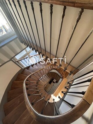  Maison  vendre 9 pices 221 m