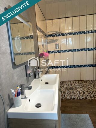  Maison � vendre 5 pi�ces 200 m�