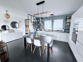 Maison à vendre 8 pièces 215 m²