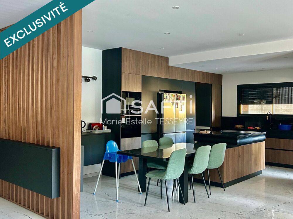 Vente Maison Superbe maison de 230m2 + grand garage de 30m2 Saint-laurent-d'arce