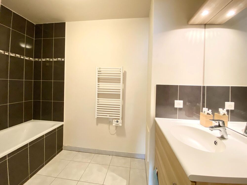 Vente Appartement Appartement 3 pièces avec un balcon et une place de parking Fresnes