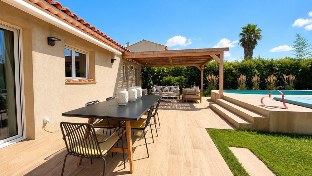 Fréjus  Villa contemporaine de 100 m² avec piscine, vendue meublée