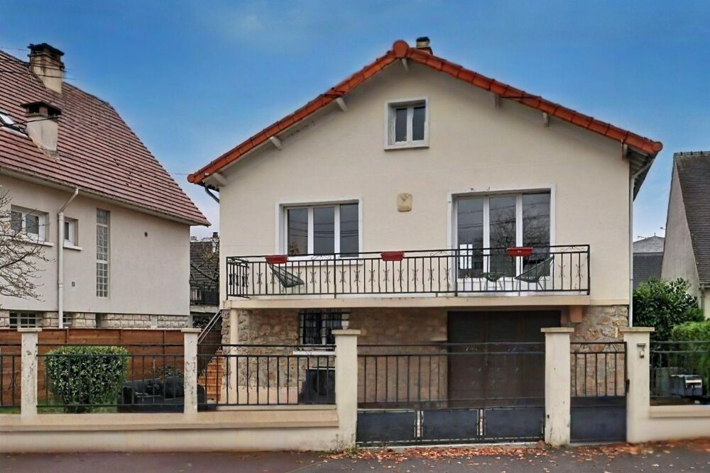 Sucy-en-Brie  Les Bruyères  Maison familiale 5 chambres, piscine chauffée, 3 SDB