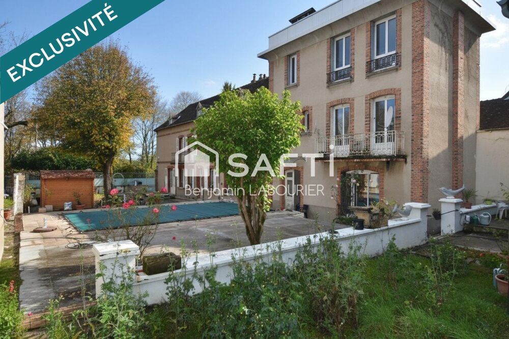 Ancien relais postal  Maison + Tour + dépendances