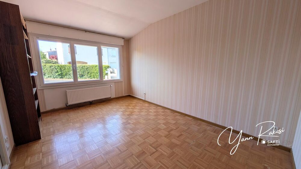 Vente Maison MAISON 4 CHAMBRES, VIE DE PLAIN-PIED, DPE C Saint-jean-d'angely