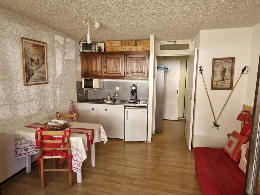 Appartement situé à Praloup 1600 proche pistes de ski et commerce