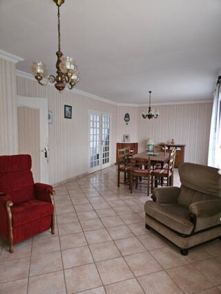  Maison à vendre 8 pièces 143 m²