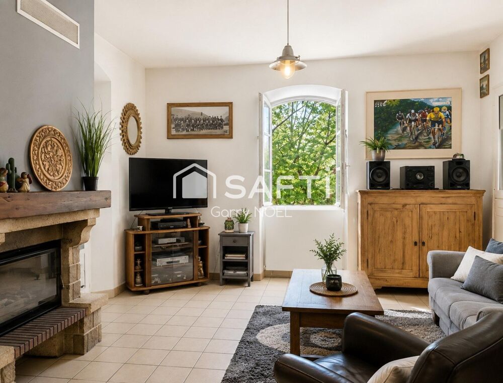 Maison 4 chambres, dépendances et 2 326 m² de terrain