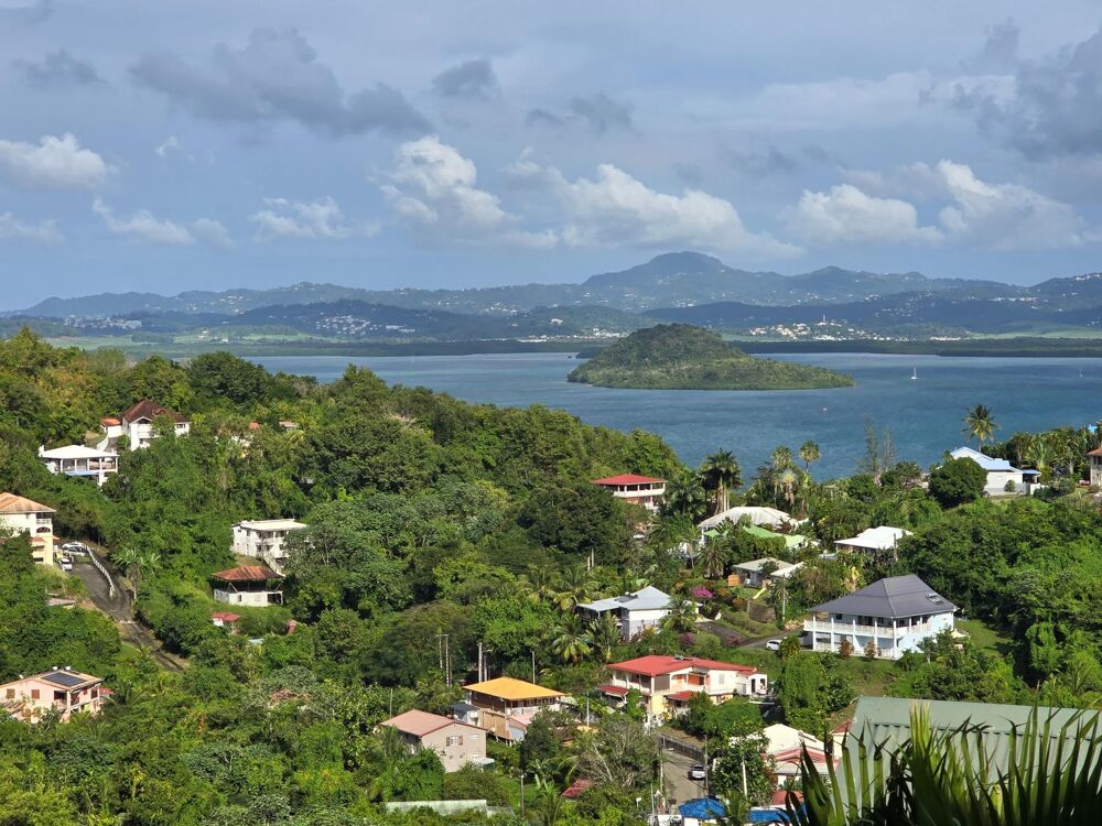 Appartement de standing T4 vue mer à Anse Mitan