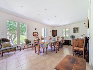  Maison  vendre 6 pices 218 m