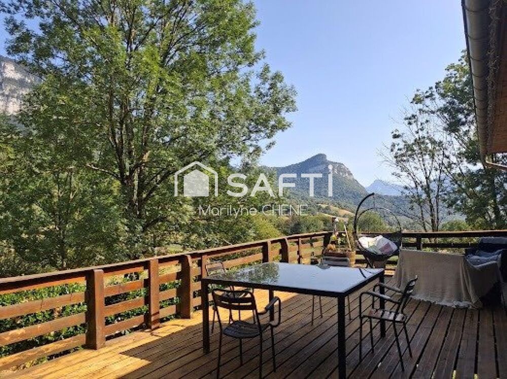Vente Maison Chalet de 98m² sur une belle parcelle de 1180m² Sure en chartreuse