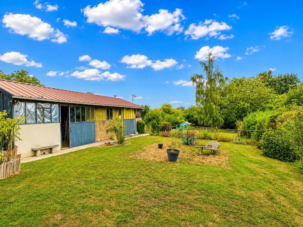 Vente Maison PLAIN-PIED RÉNOVÉ - 3 CHAMBRES AVEC SPA ET HANGAR DE 90 M² Sainte-hermine