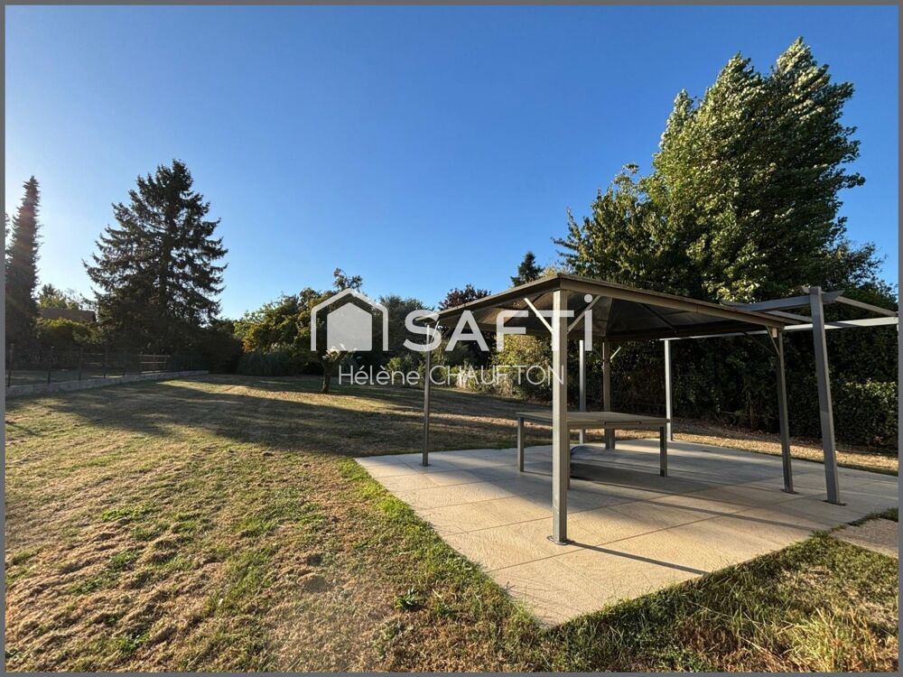 Vente Maison Centre BREVAL, maison 5 chambres 134 m² sur sous-sol total, jardin de 1 551m² Breval