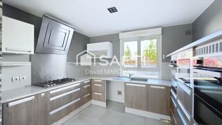 Maison à vendre 10 pièces 218 m²