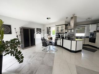  Maison à vendre 6 pièces 230 m²