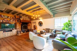  Maison  vendre 7 pices 220 m