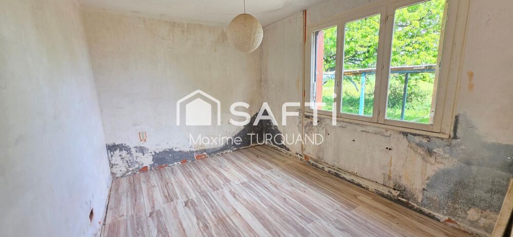 Vente Maison Longère 84 m², 2 chambres à rénover + garage et terrain. Reaumur