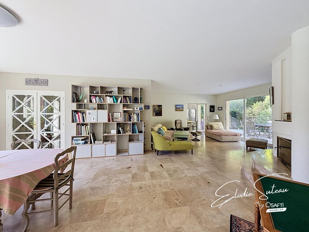 Vente Maison Avrillé Maison d'architecte de 243m2 6 chambres Avrille