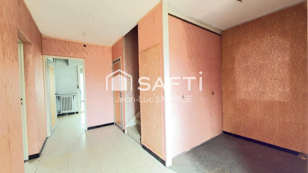 Maison 1950 à rénover avec garage et jardin
