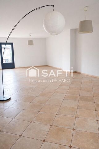  Immeuble � vendre 262 m�