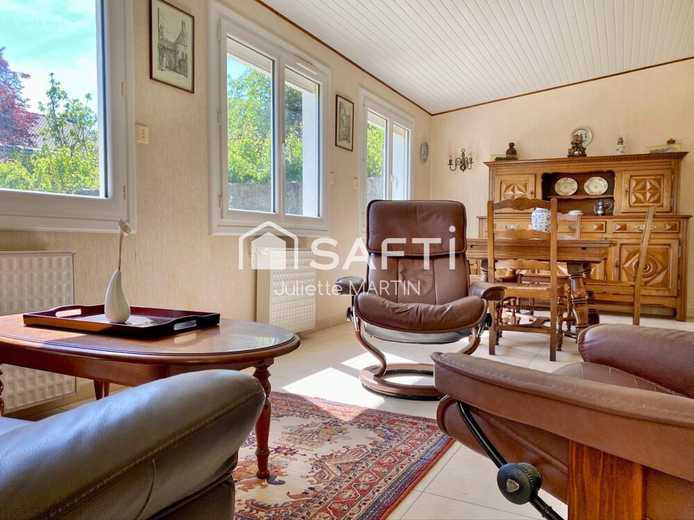 Vente Maison Maison familiale 125 m² – 4 ch + bureau – Jardin – Fort potentiel – Tram ligne 1 Nantes