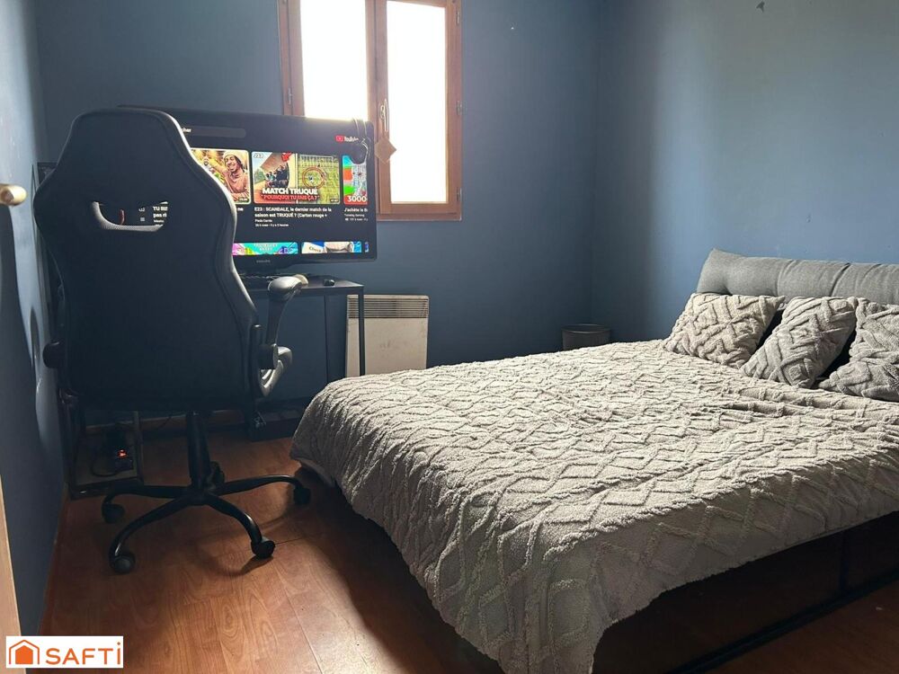Maison 102 m2, 889 de superficie terrain