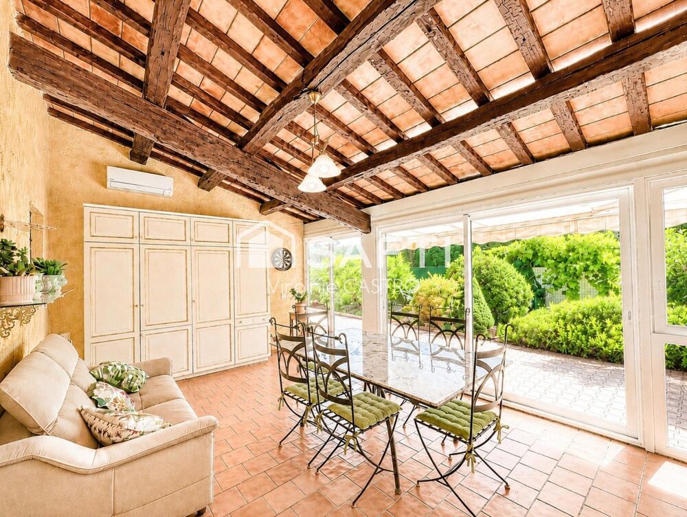 MAISON - 6 PIECES avec PISCINE & GARAGE/ATELIER