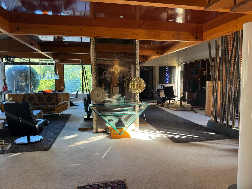 Belle maison d'architecte, parc arboré, piscine ...