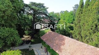  Maison  vendre 15 + pices 574 m