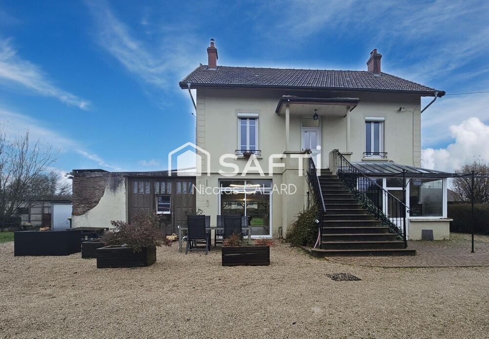 Vente Maison Maison 148m² avec carrière et boxes Branges