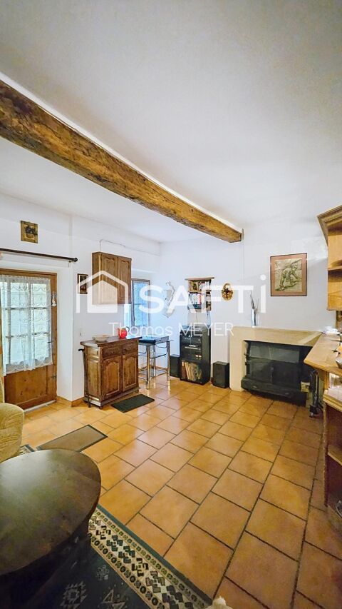   jolie maison de village au pied du ch�teaux Appartement - 3 pi�ce(s) - 68 m�